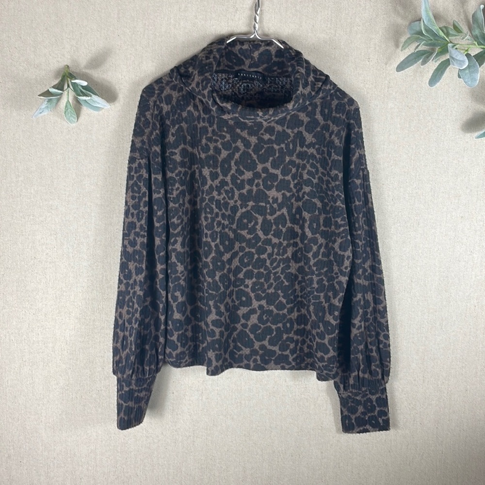 Sanctuary > Cheetah Print Turtleneck Sweater Medium